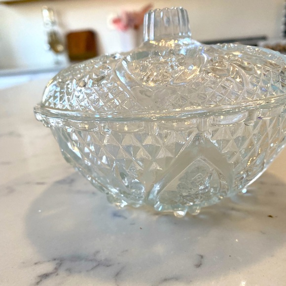 VTG KIG Malaysia Hearts Candy dish with Lid - Picture 1 of 13